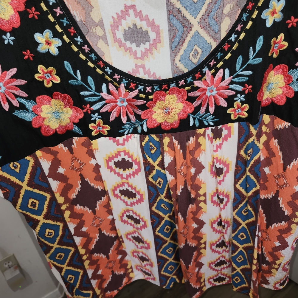 Savanna Jane Multicolor Zigzag Patterned Fabric